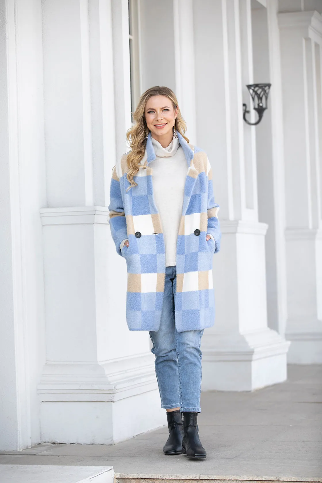 Mid-Length Checkered Coat With Pockets